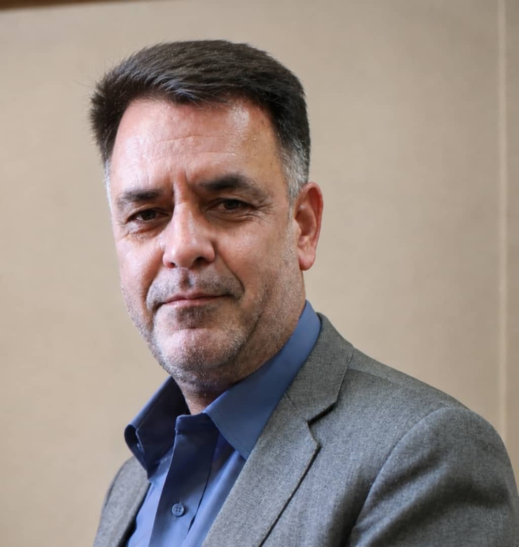Dr. Ali Bayat